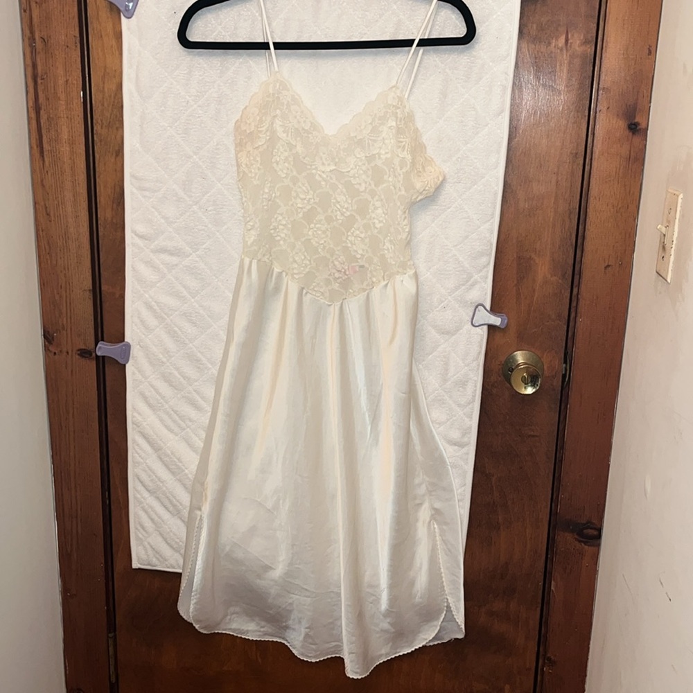 Vintage Lady Lynne Negligee